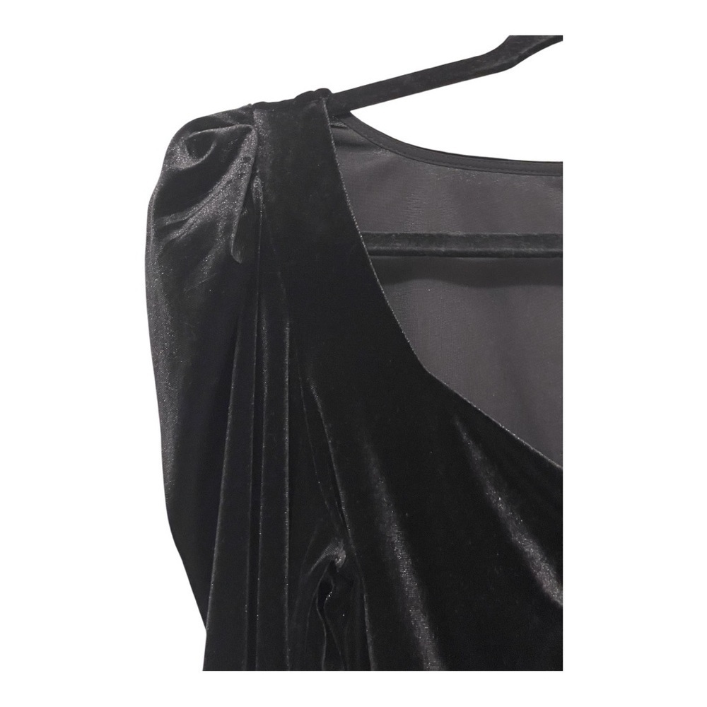 Signature8 Black Cropped Blouse - Picture 6 of 6